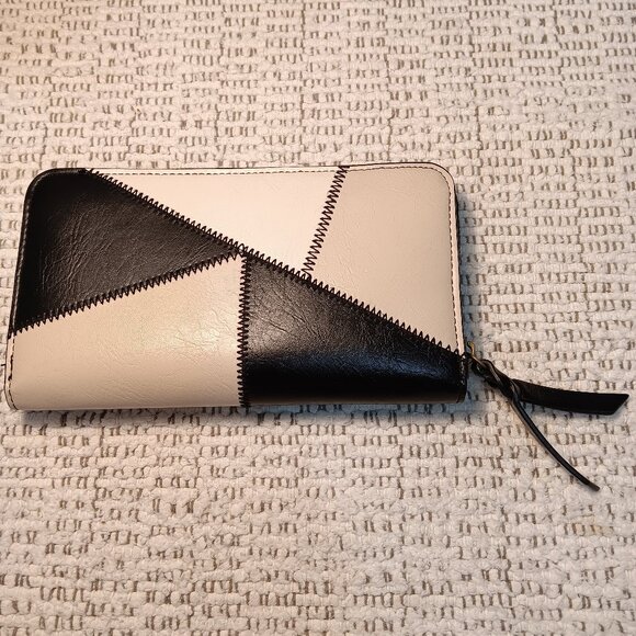 Universal Thread Handbags - Universal Thread faux leather patchwork stitch zip around wallet